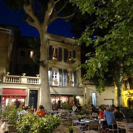 Aux Demoiselles D'Avignon Apartment ภายนอก รูปภาพ