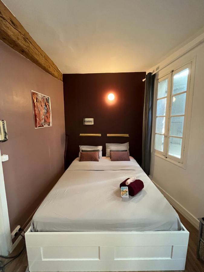 Aux Demoiselles D'Avignon Apartment ภายนอก รูปภาพ