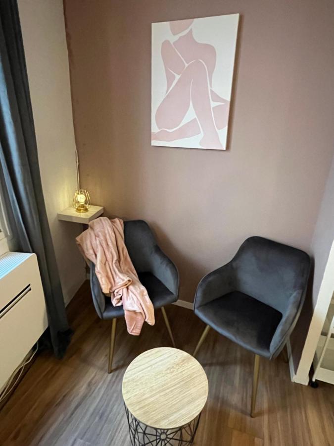 Aux Demoiselles D'Avignon Apartment ภายนอก รูปภาพ