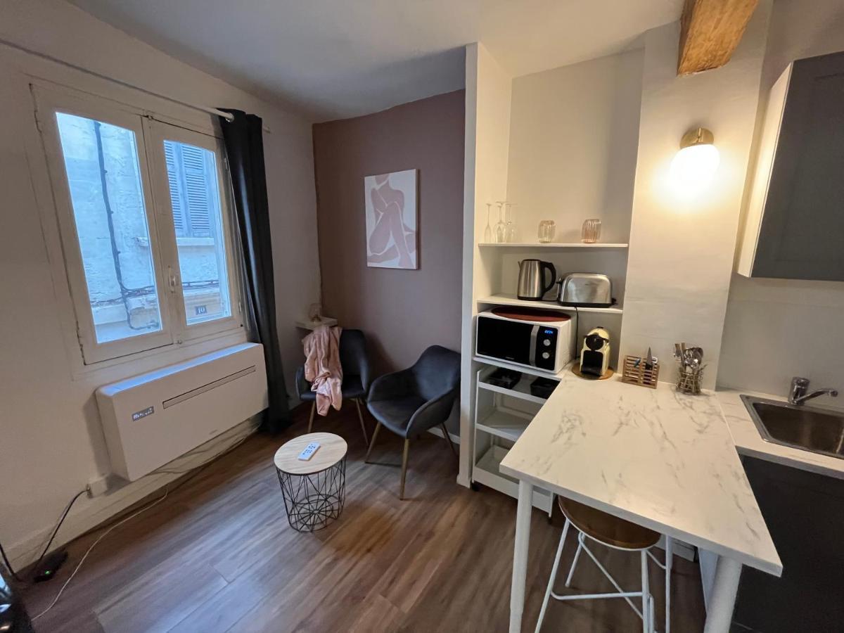 Aux Demoiselles D'Avignon Apartment ภายนอก รูปภาพ
