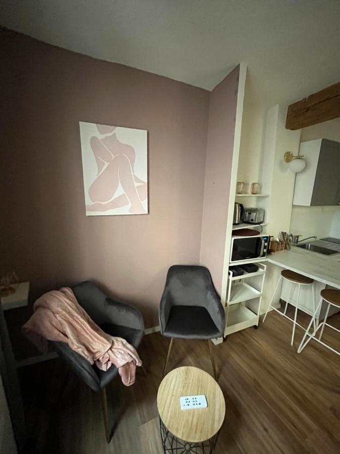 Aux Demoiselles D'Avignon Apartment ภายนอก รูปภาพ