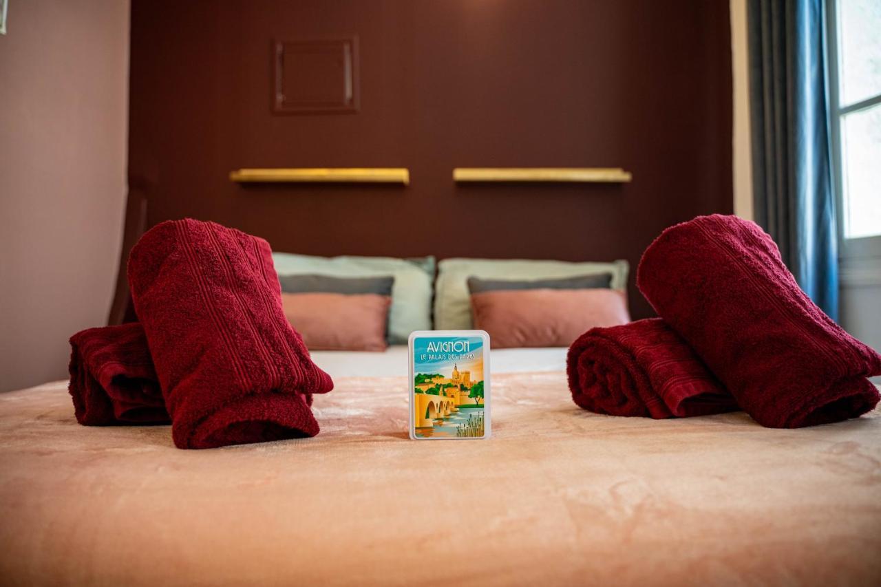 Aux Demoiselles D'Avignon Apartment ภายนอก รูปภาพ