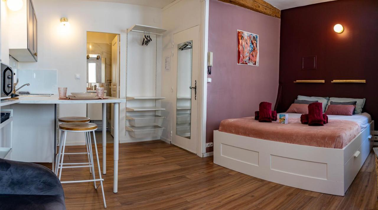 Aux Demoiselles D'Avignon Apartment ภายนอก รูปภาพ